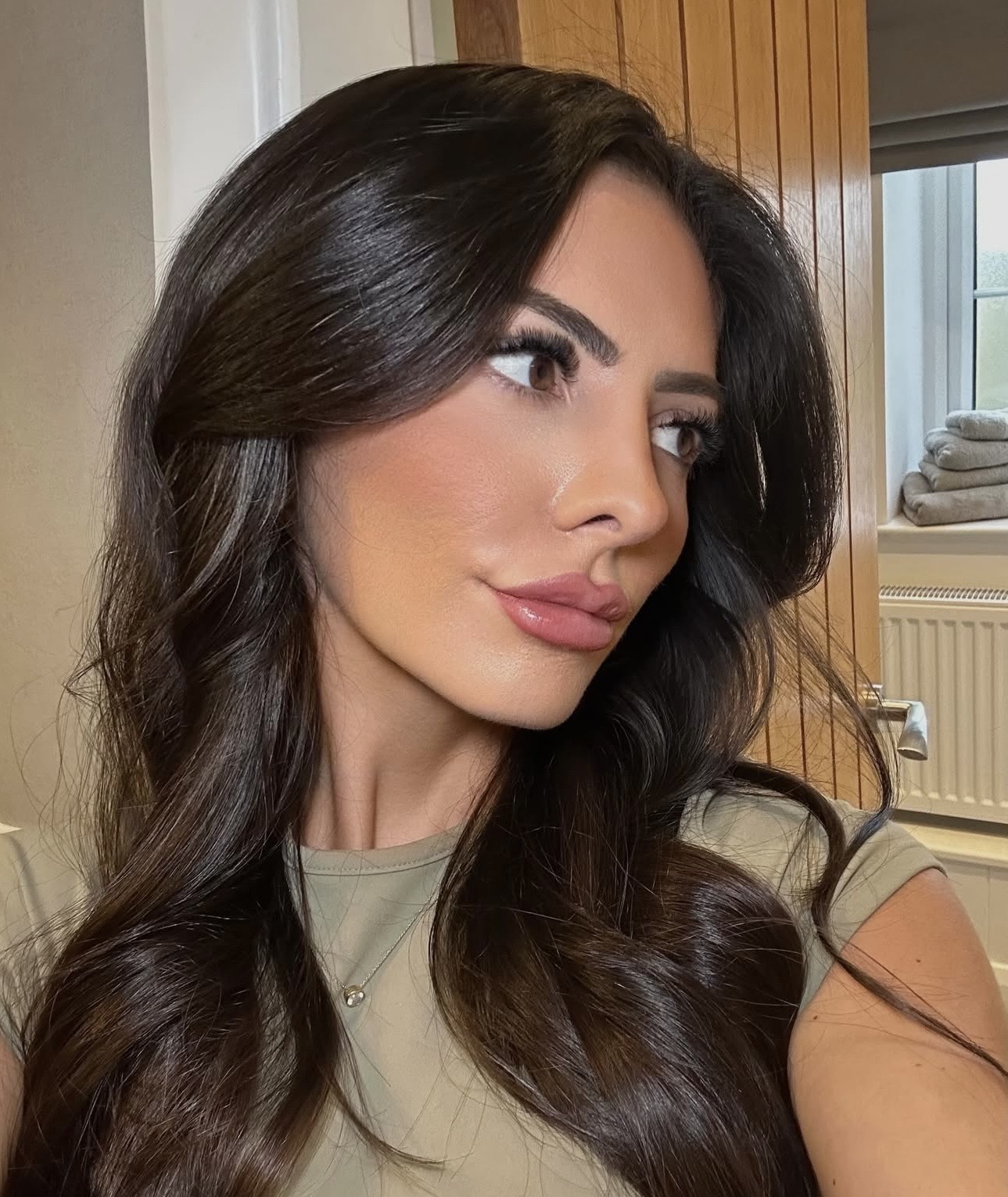 Golden Symmetry Consultation- Our beautiful Dominique is a regular at Sorrell, and every time she visits, we always do our…